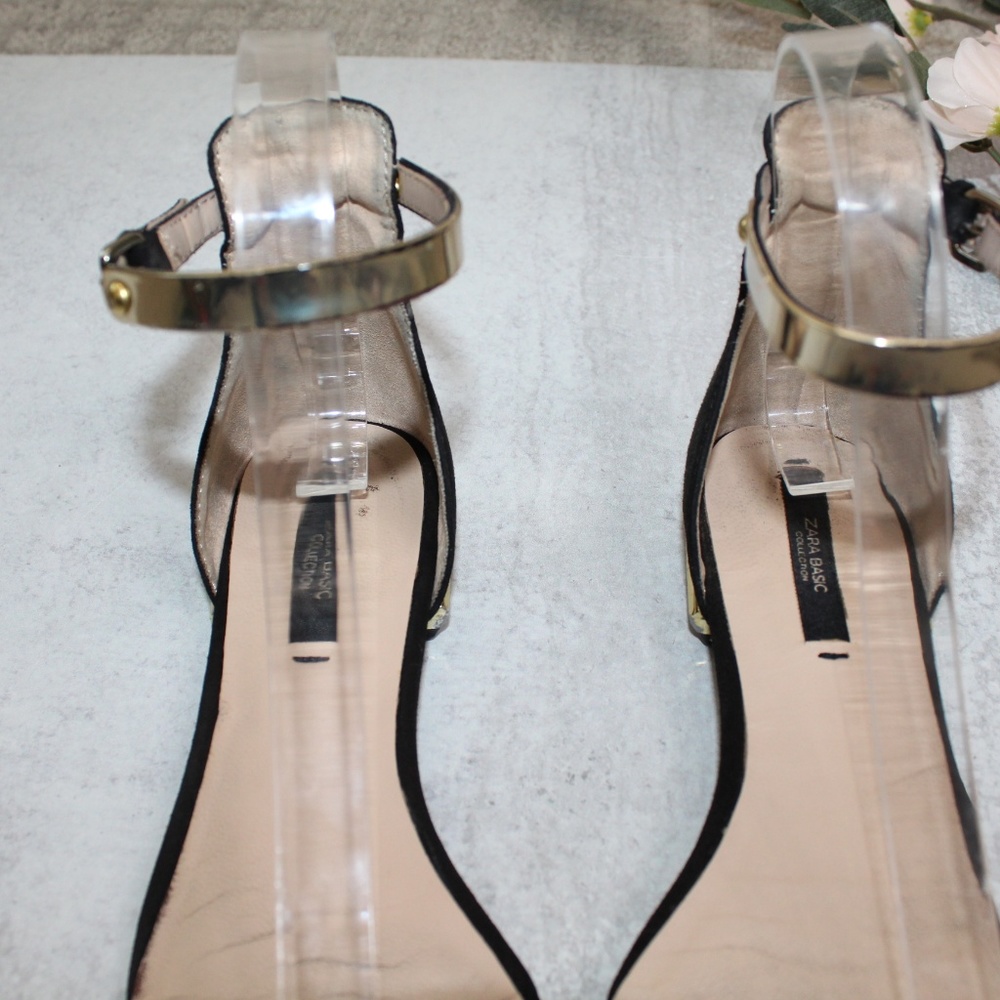 SOLD Zara Pointed Toe Flats in Black & Gold - Picture 4 of 8